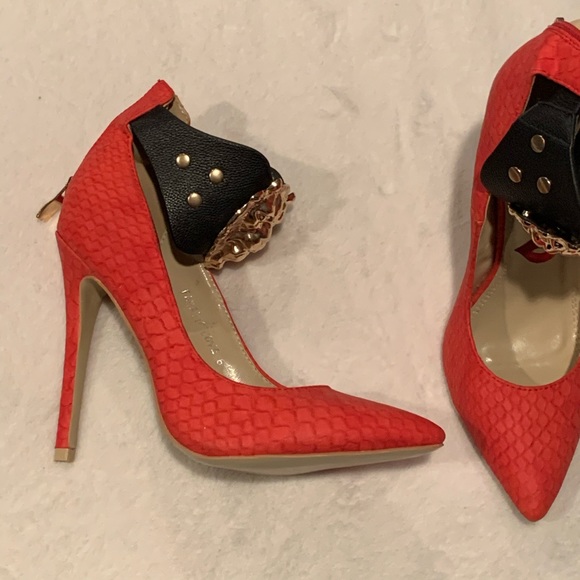 FINAL OFFER‼️BEAUTIFUL HEELS ❤️ - Picture 5 of 7